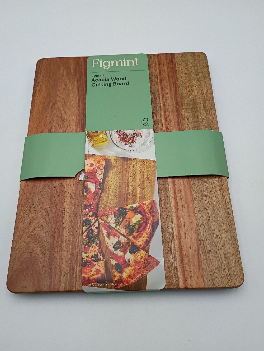 Figmint Acacia wood cutting board. New 10x13.